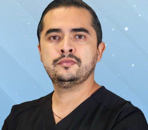 Dr. Óscar Ortíz